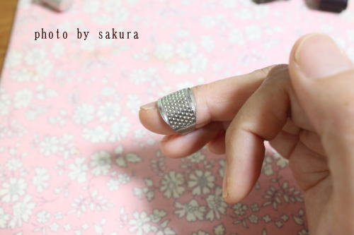 手縫いで縫うときに指が痛くならないように使うもの指ぬき Nuinui 暮らしとハンドメイド